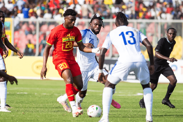 曼联球员回,卢克,马奎尔等五,皇冠体育app下载,皇冠体育官网,澳门皇冠体育,bet皇冠体育在线