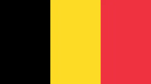 国足战澳大利亚告负，D站球迷热议比赛过程